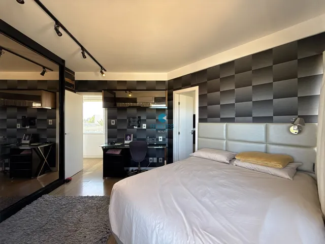 Imagem 6: Casa à venda no Itaigara com 981m² de terreno, 5 quartos, 4 suítes e piscina