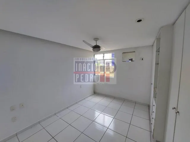 Imagem 10: Apartamento à Venda em Espinheiro