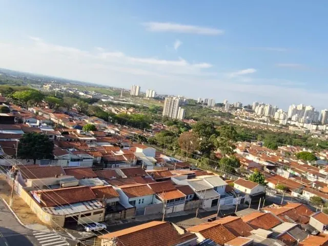 Imagem: O apartamento possui 2 Dormitórios, 1 Banheiro, 1 Vaga na