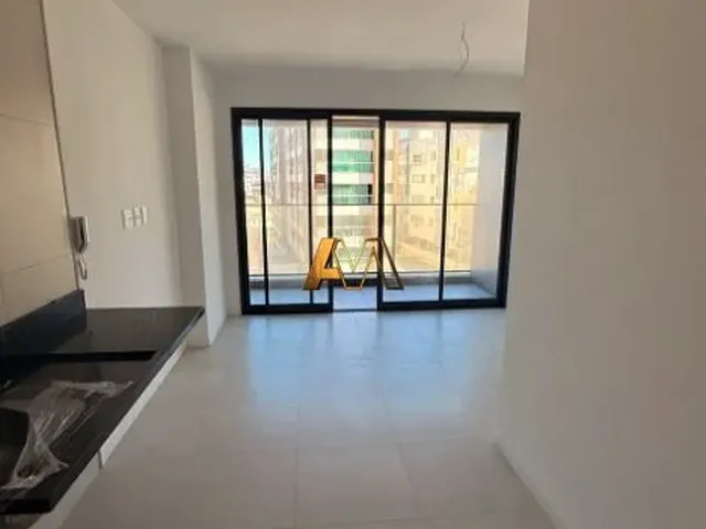 Imagem: O studio possui 1 Dormitório, 1 Banheiro, 1 Vaga na