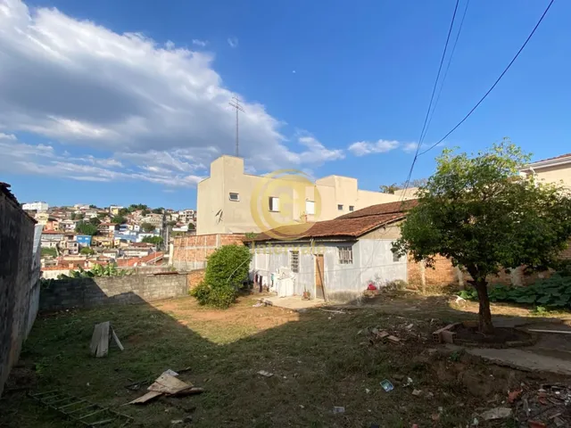 Imagem 3: Casa à Venda no Centro de Jacareí: Oportunidade Única de Investimento!