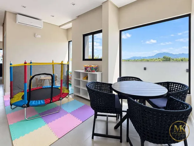 Imagem 10: Apartamento á venda 3 Suíte + 2 Demi Suítes + 3 Vagas de Garagem em Meia Praia de