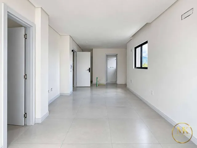 Imagem 14: Apartamento á venda 3 Suíte + 2 Demi Suítes + 3 Vagas de Garagem em Meia Praia de