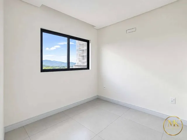 Imagem 12: Apartamento á venda 3 Suíte + 2 Demi Suítes + 3 Vagas de Garagem em Meia Praia de