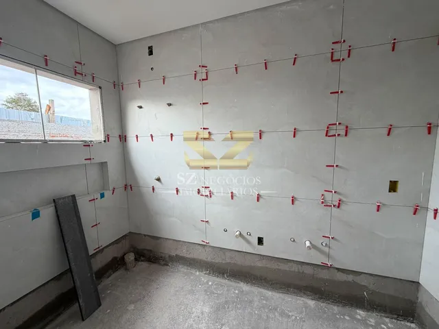 Imagem 3: CASA TÉRREA À VENDA COM 03 SUÍTES NO CONDOMÍNIO ÁGUAS CLARAS, FOZ DO IGUAÇU