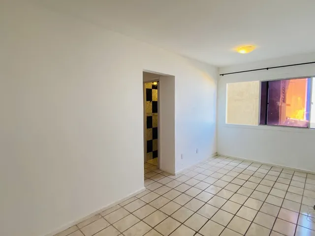 Imagem 2: Apartamento para Venda em Salvador, Jardim das Margaridas, 2 dormitórios, 1 banheiro, 1