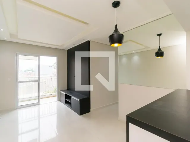 Imagem: O apartamento possui 2 Dormitórios, 1 Suíte, 1 Banheiro,