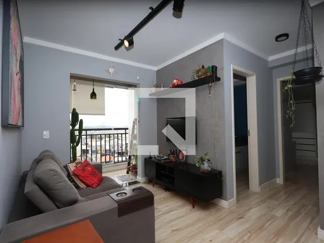Imagem: O apartamento possui 2 Dormitórios, 1 Suíte, 2 Banheiros,