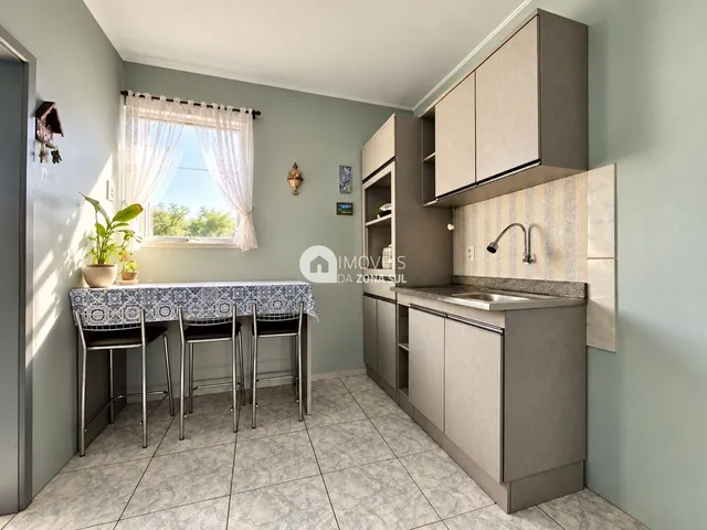 Imagem 3: Apartamento à venda no bairro Camaquã - Porto Alegre/RS