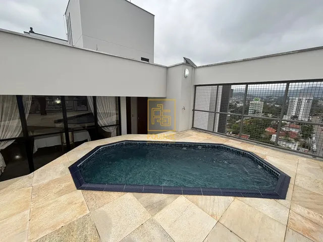 Imagem 2: Cobertura mobiliada e com piscina privativa no Centro de Timbó