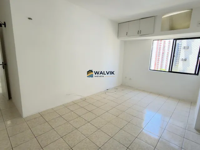 Imagem 11: Apartamento com 125m para venda em Setúbal, com 03 quartos sendo 01 suíte, varanda