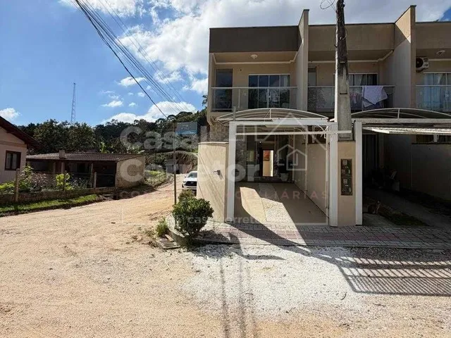 Imagem 9: SOBRADO DE ESQUINA COM 2 QUARTOS E GARAGEM COBERTA