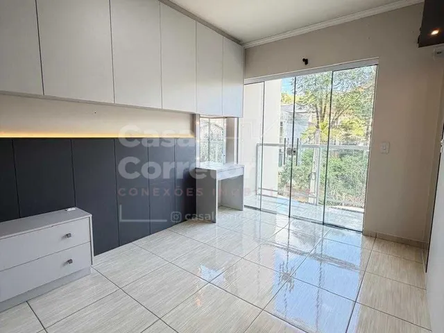 Imagem 15: SOBRADO DE ESQUINA COM 2 QUARTOS E GARAGEM COBERTA