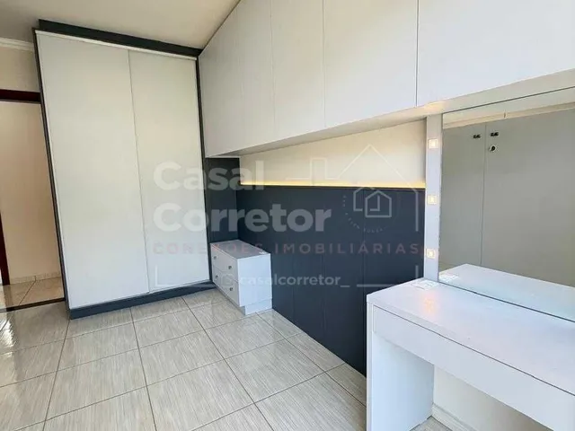 Imagem 12: SOBRADO DE ESQUINA COM 2 QUARTOS E GARAGEM COBERTA