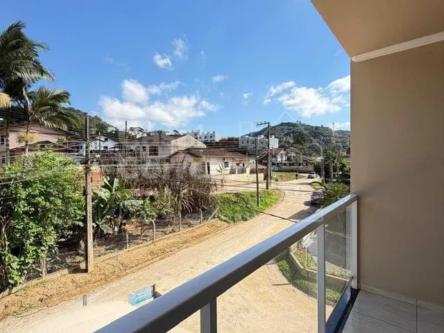 Imagem 6: SOBRADO DE ESQUINA COM 2 QUARTOS E GARAGEM COBERTA