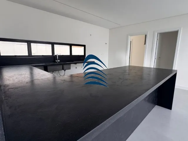 Imagem 11: ALPHAVILLE LITORAL NORTE 3 312m² 4 SUÍTES RECÉM-CONSTRUÍDA