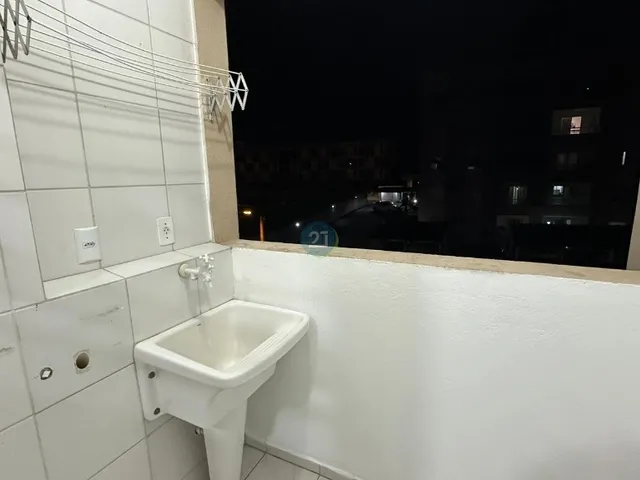 Imagem 4: Alugo apartamento, com 02 dormitórios, sacada, 01 vaga de garagem, no bairro Serraria
