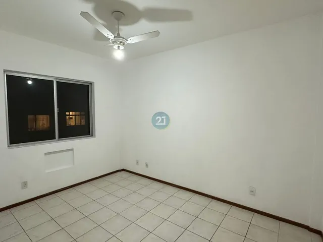 Imagem 3: Alugo apartamento, com 02 dormitórios, sacada, 01 vaga de garagem, no bairro Serraria