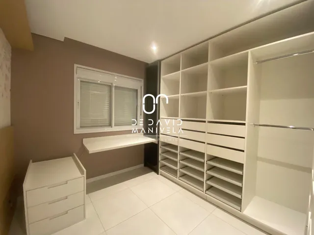 Imagem 8: Apartamento semimobiliado Com 2 Dormitórios, sendo 1 suíte e 1 vaga de garagem