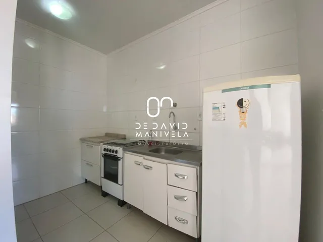 Imagem 2: Apartamento semimobiliado, com 1 dormitório, 1 vaga de garagem