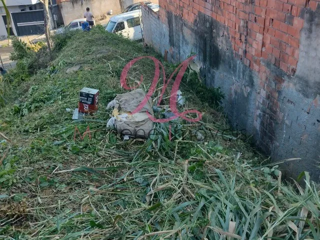 Imagem: O terreno possui 168m² de Área Privada e está localizado