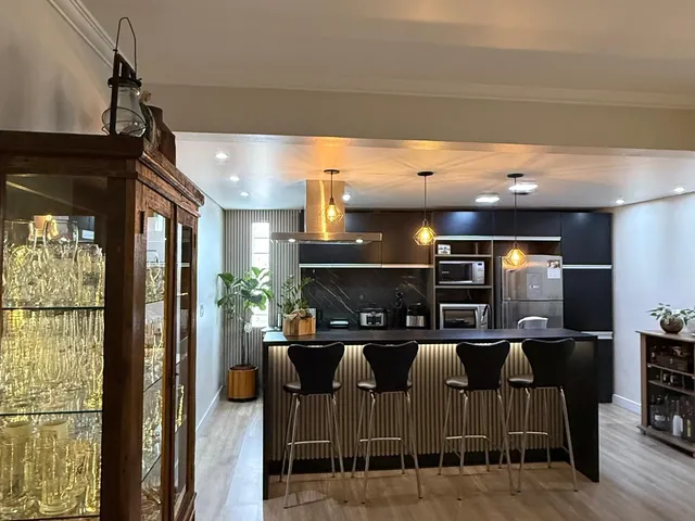 Imagem: O apartamento possui 2 Dormitórios, 1 Banheiro, 134m² de