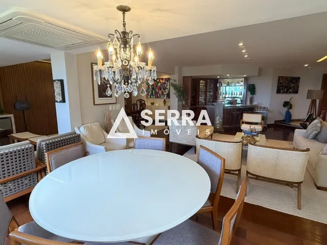 Imagem 8: Mansão Beverly Hills | 3 suítes | 301 m² | Closet