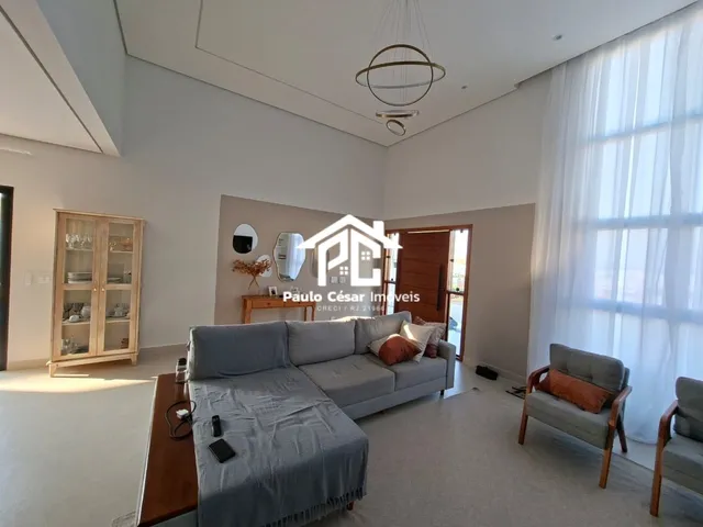 Imagem 5: Excelente casa em condomínio com 03 quartos, sendo 01 suíte com closet, ótima sala de
