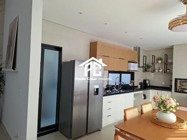 Imagem 9: Excelente casa em condomínio com 03 quartos, sendo 01 suíte com closet, ótima sala de