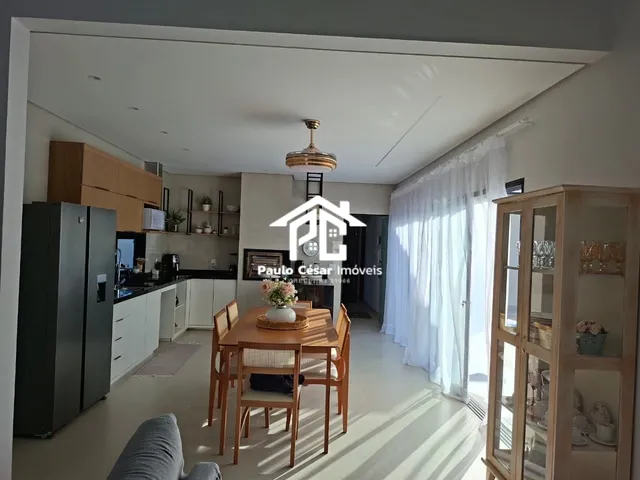 Imagem 16: Excelente casa em condomínio com 03 quartos, sendo 01 suíte com closet, ótima sala de