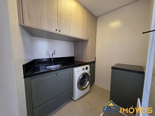 Imagem 8: Apartamento Reformado 3 Quartos com Suíte e Garagem na Área Octogonal, Brasília