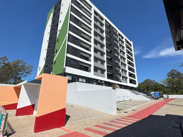 Imagem: O apartamento possui 2 Dormitórios, 1 Suíte, 1 Banheiro,