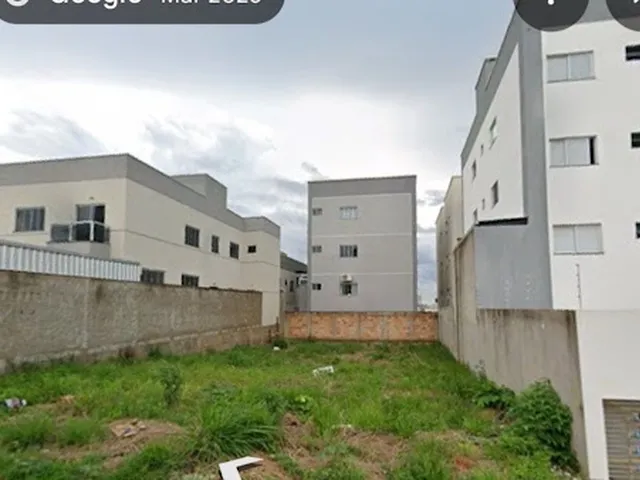 Imagem: Terreno à venda, 300 m² por R$ 250.000,00