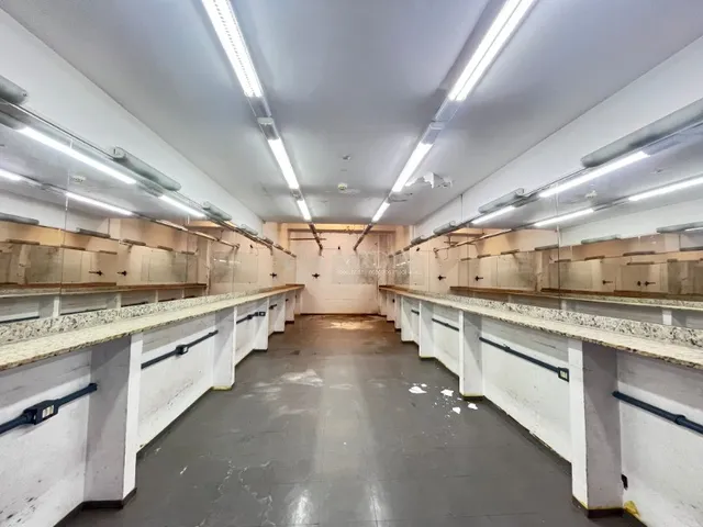 Imagem 13: PRÉDIO COMERCIAL