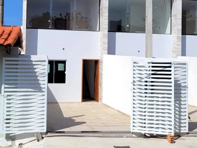 Imagem: A casa possui 2 Dormitórios, 1 Suíte, 2 Banheiros, 2
