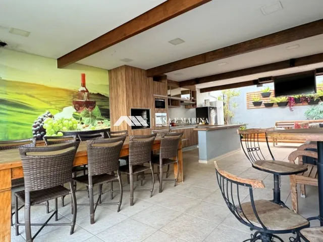 Imagem: Casa à venda com 2 suítes e 2 vagas de