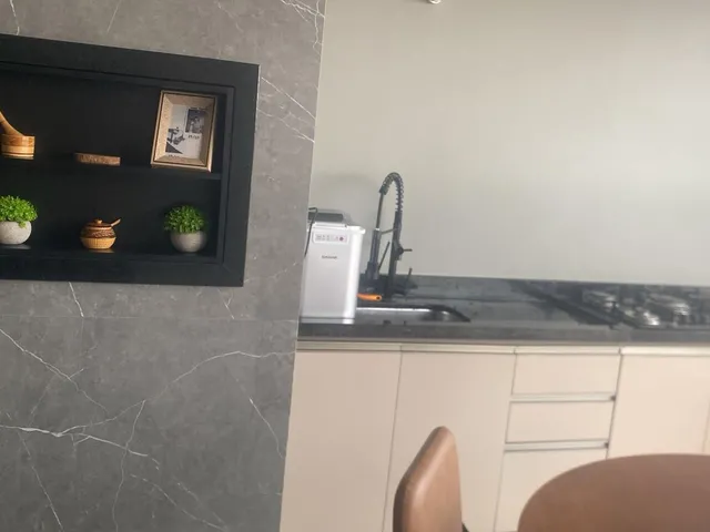 Imagem 3: Apartamento semimobiliado para locação com 3 quartos e vista para o Lago Municipal