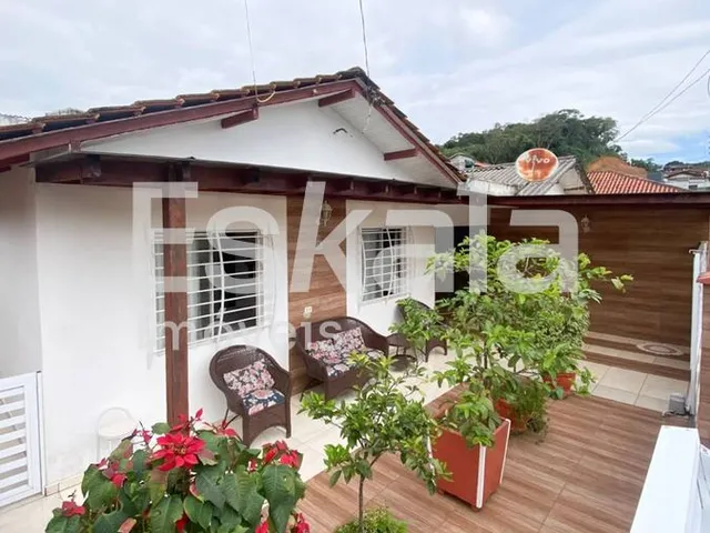 Imagem: Casa Semimobiliada Com 04 Quartos