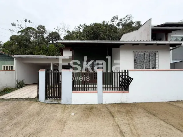 Imagem: Casa Com 03 Quartos e 572m² De Terreno