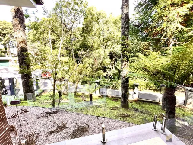 Imagem 6: Casa à Venda no Lago Negro em Gramado