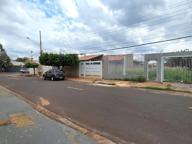 Imagem 3: Lote murado e com grades: ótima localização próximo ao Fort Três Barras