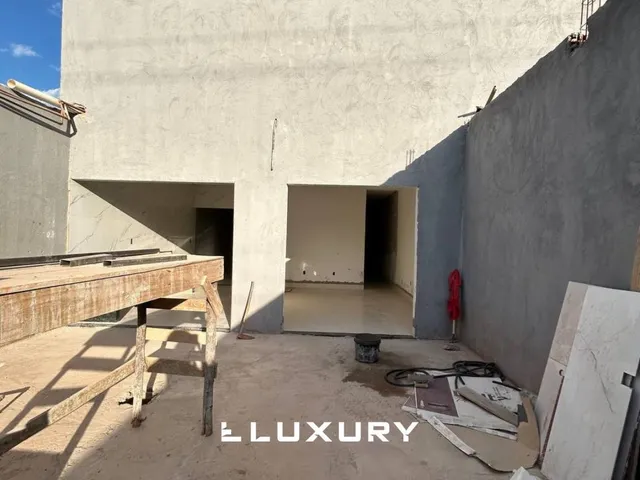 Imagem: Casa com Piscina e Área Gourmet no Jardim