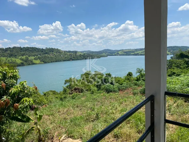 Imagem: Propriedade com 1.720m2 e casa de 140 m²
