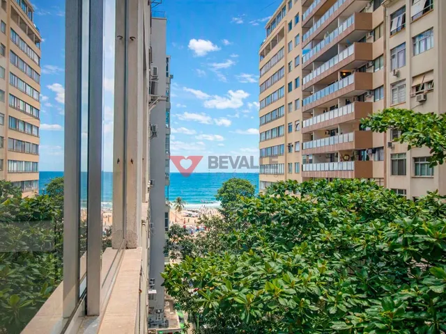 Imagem: O apartamento possui 4 Dormitórios, 2 Suítes, 3