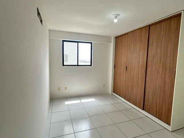 Imagem 4: Vende-se Apartamento na Ponta D'Areia - 3 quartos - Andar Alto-Vista mar e Lagoa