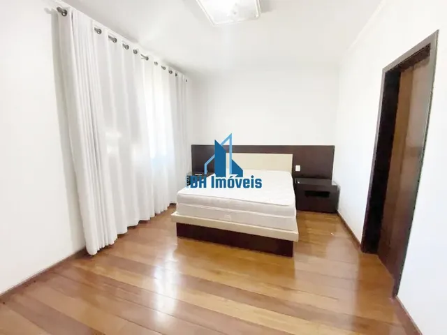 Imagem 9: Casa de 420 M² com 5 Quartos e 4 Vagas À Venda no Bairro Castelo em Belo Horizonte.