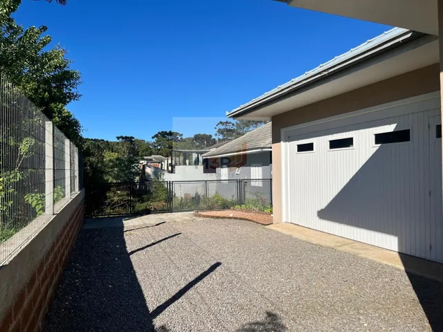 Imagem 9: Casa Plana para Locação com 3 Dormitórios no Bairro Germânia em...
