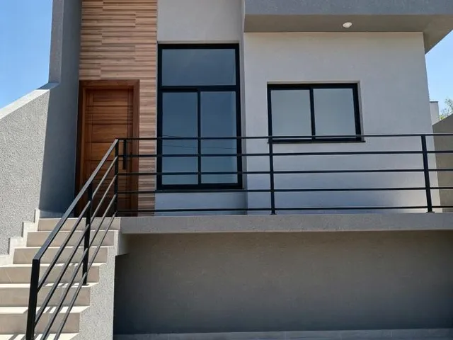 Imagem: Casa à Venda em Atibaia 3 Dormitórios