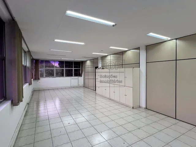 Imagem 15: Galpão - Avenida Presidente Wenceslau Braz, 255