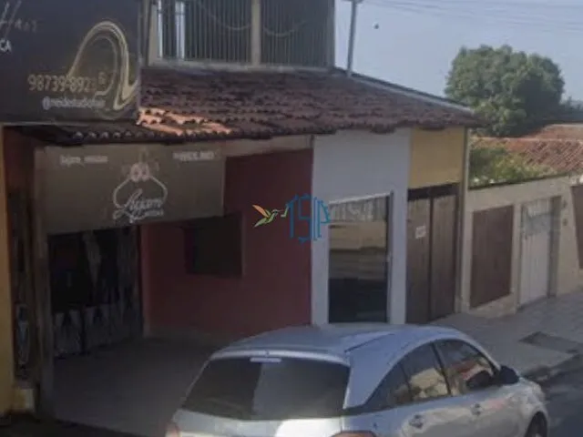 Imagem 3: CASA COM PONTO COMERCIAL À VENDA NO AMARANTE – 200M² | 5+ QUARTOS